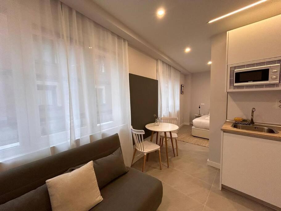 Cozy Studio In Tetuan - En 1/9 Madrid Extérieur photo